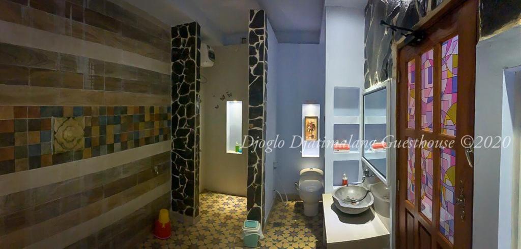 Blitar Djoglo Djatimalang Guesthouse المظهر الخارجي الصورة