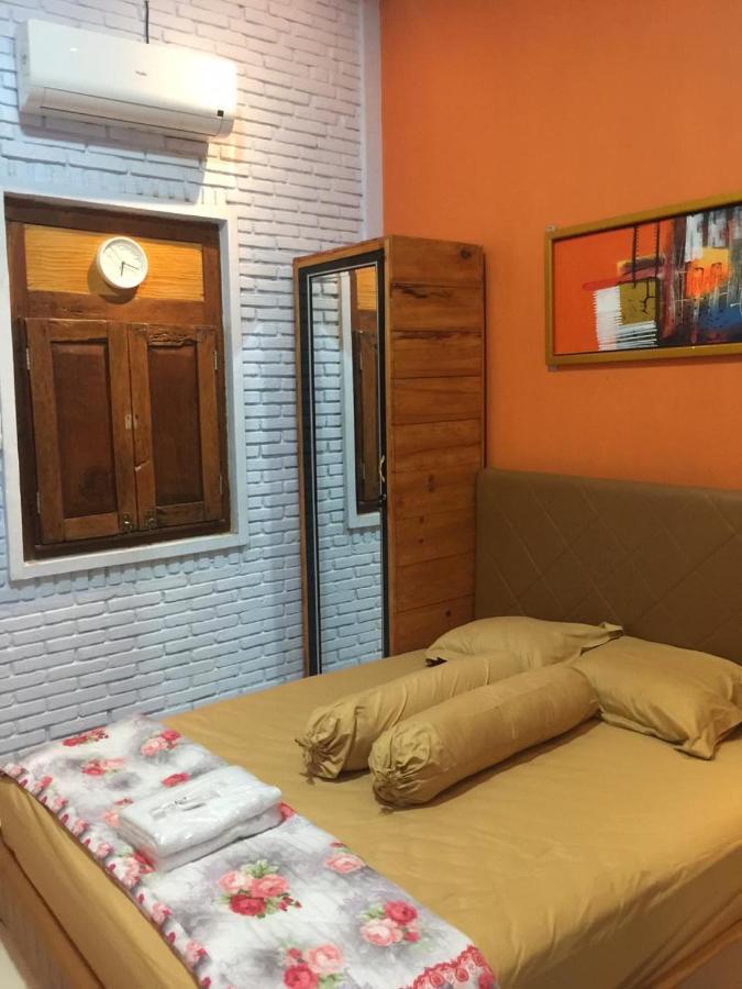 Blitar Djoglo Djatimalang Guesthouse المظهر الخارجي الصورة
