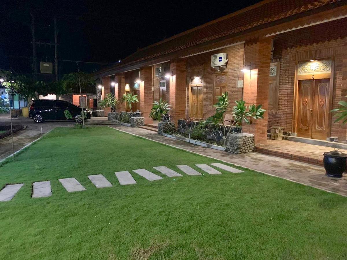 Blitar Djoglo Djatimalang Guesthouse المظهر الخارجي الصورة