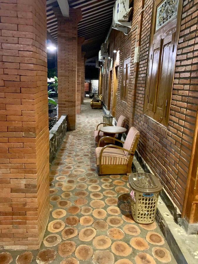 Blitar Djoglo Djatimalang Guesthouse المظهر الخارجي الصورة