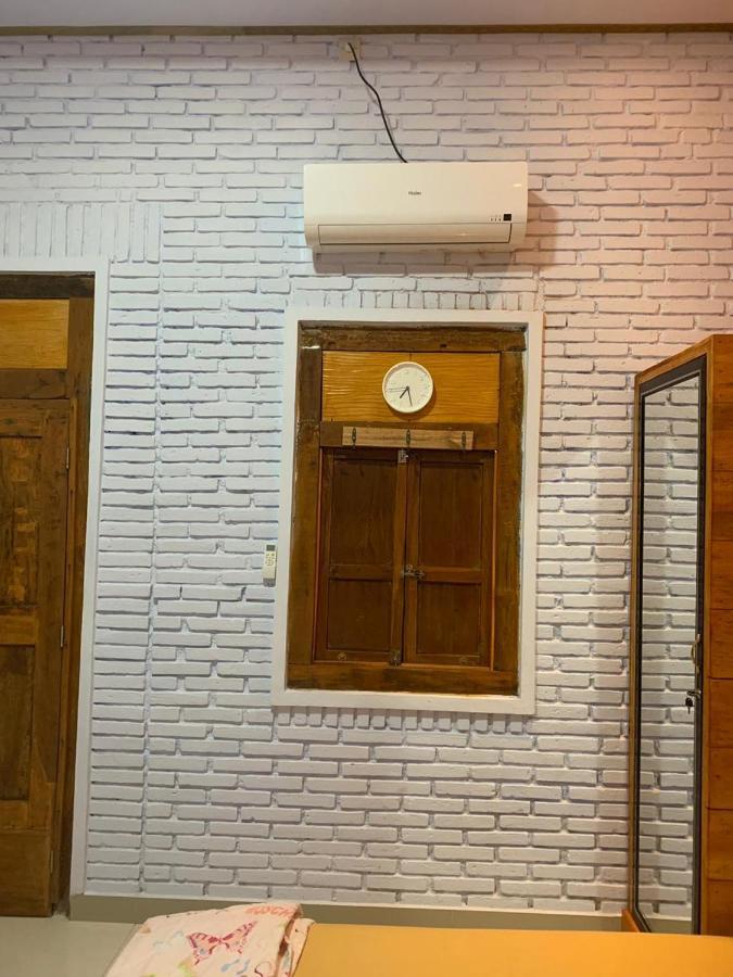 Blitar Djoglo Djatimalang Guesthouse المظهر الخارجي الصورة