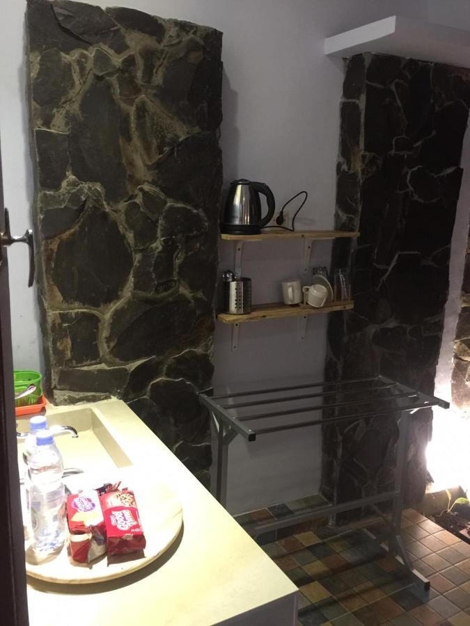 Blitar Djoglo Djatimalang Guesthouse المظهر الخارجي الصورة